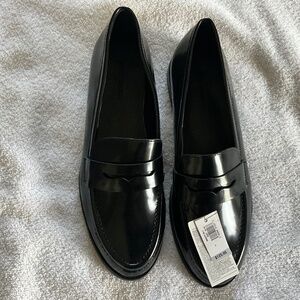 Banana Republic Women’s Leather Loafer